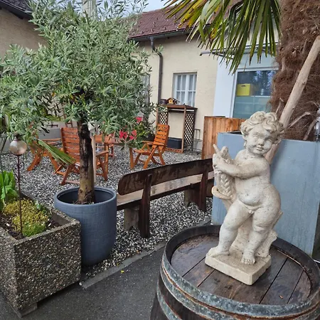 Haus Aigner Apartment *